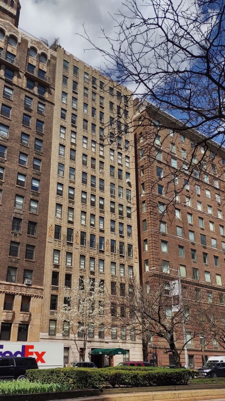 944 Park Avenue