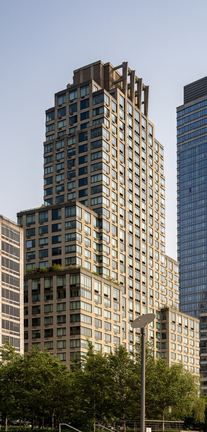 100 Riverside Boulevard (The Avery)