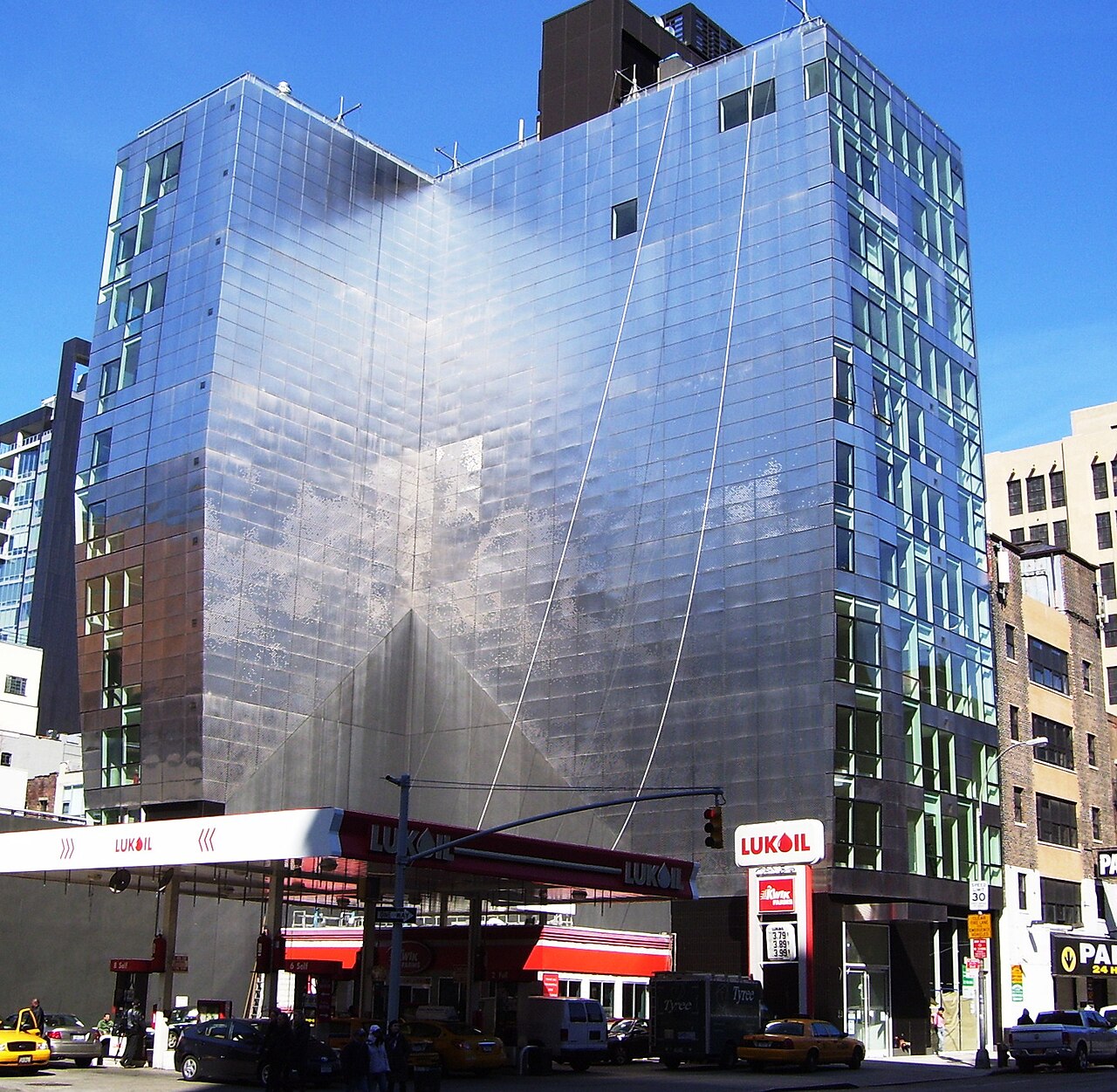 245 Tenth Avenue