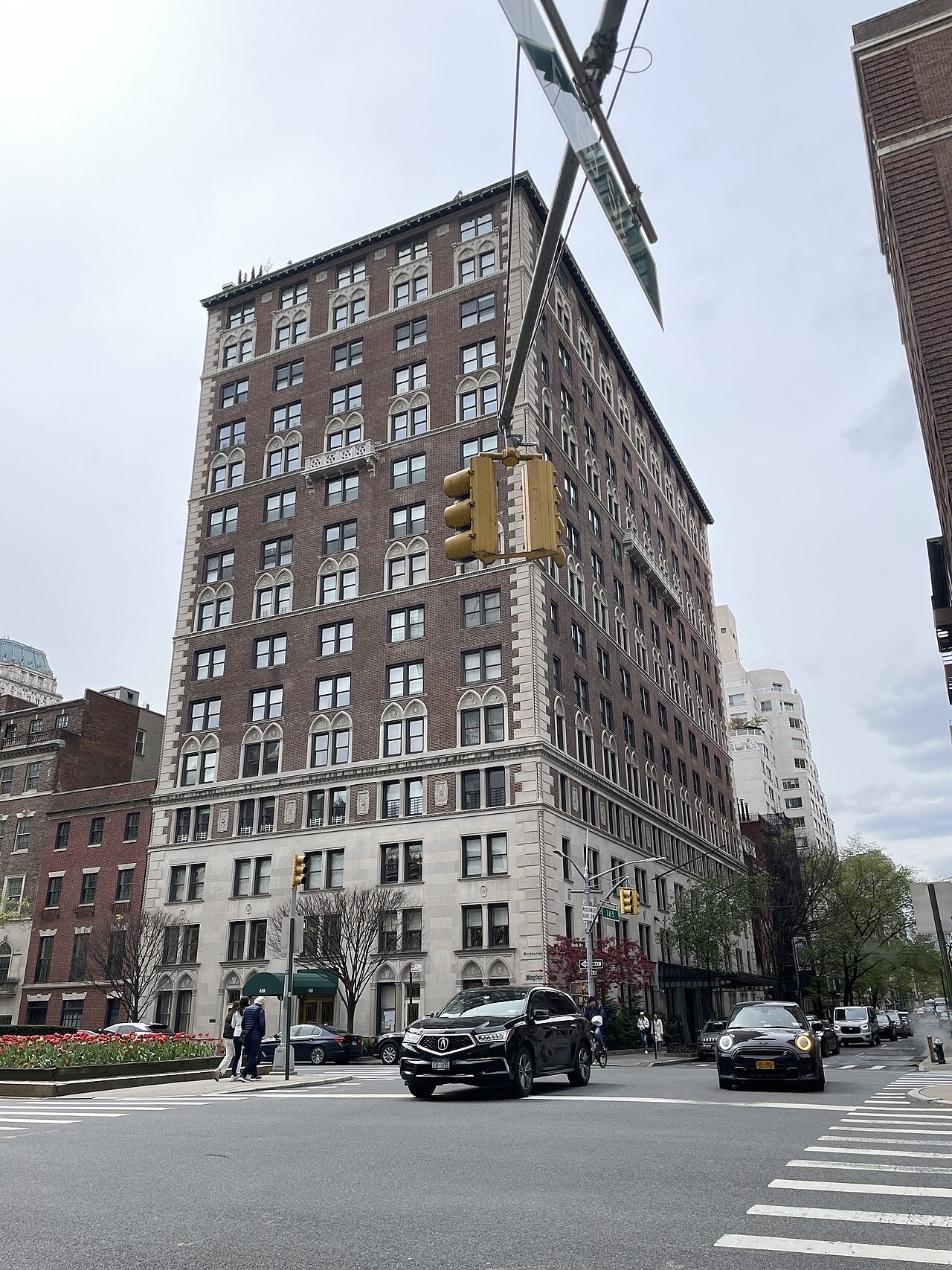 610 Park Avenue (The Mayfair)