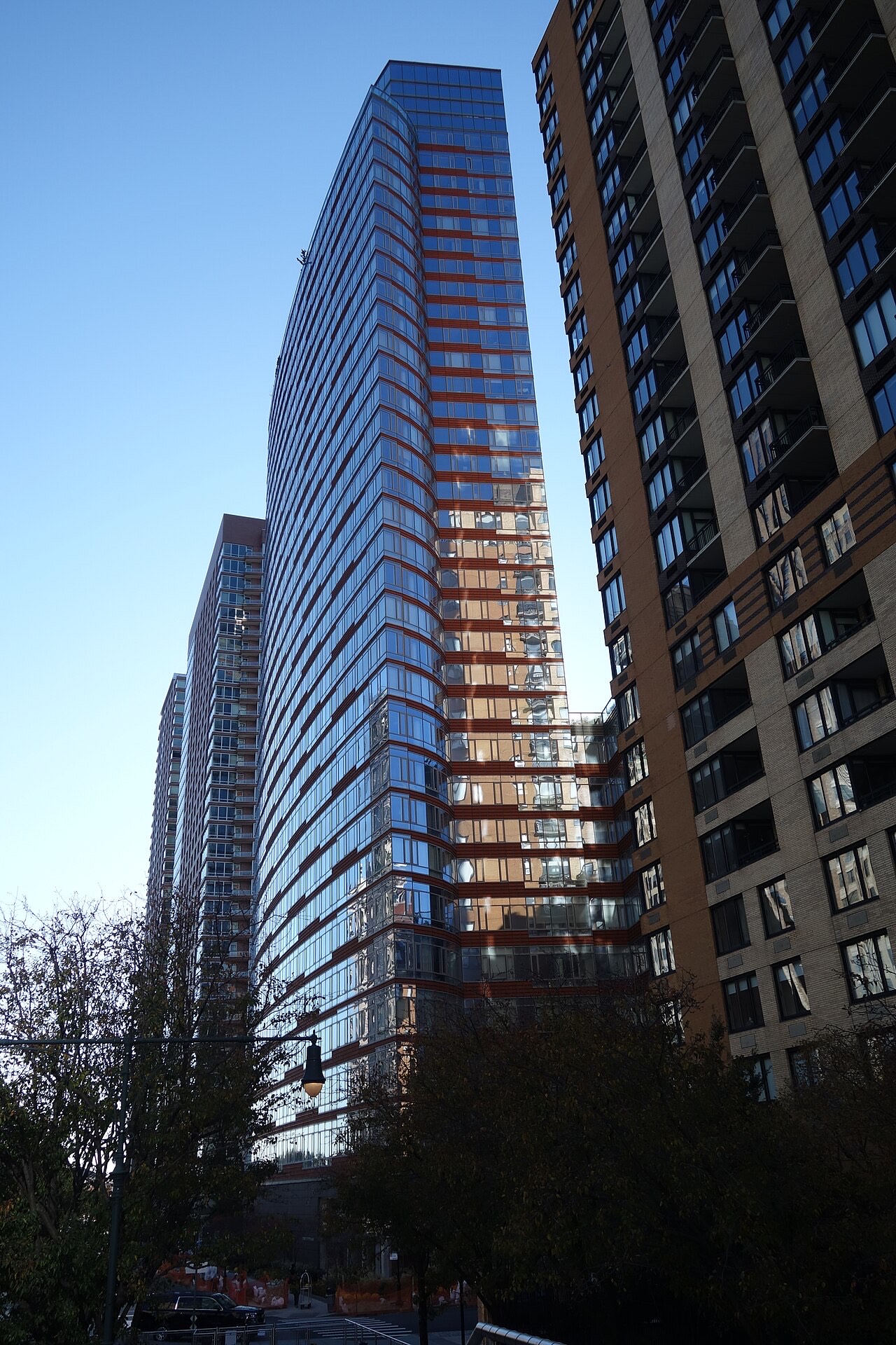 70 Little West Street (The Visionaire)