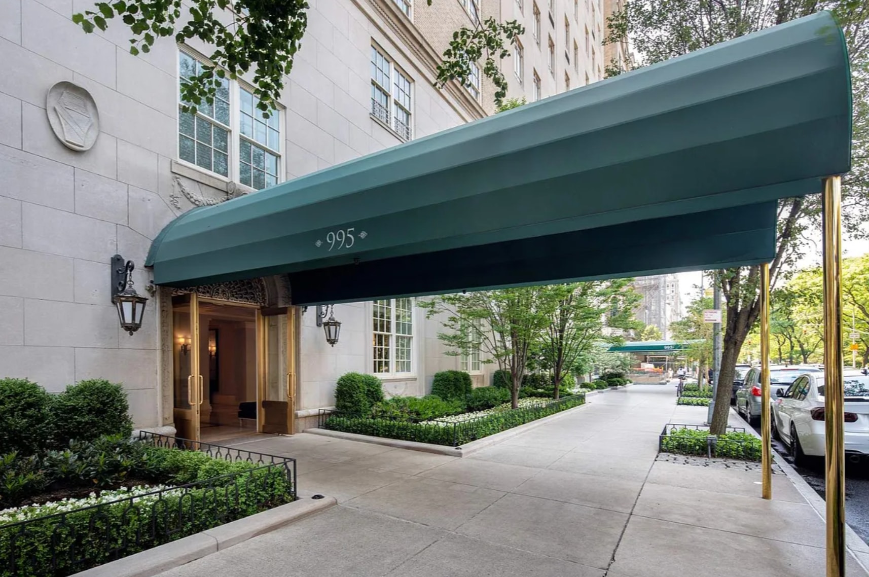 995 Fifth Avenue (The Stanhope)